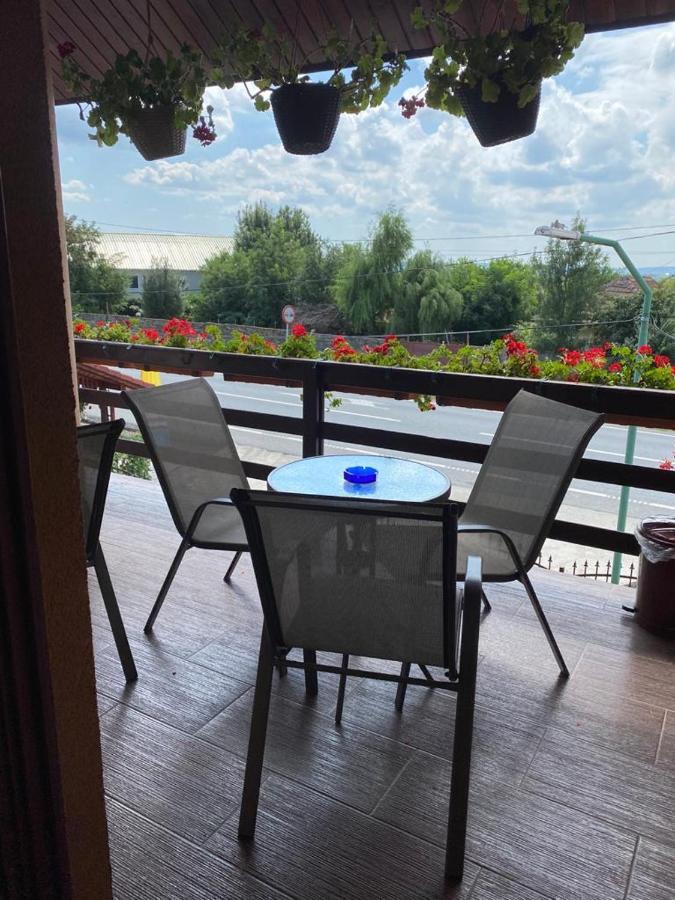 Pensiunea Casa Soarelui Simian Экстерьер фото