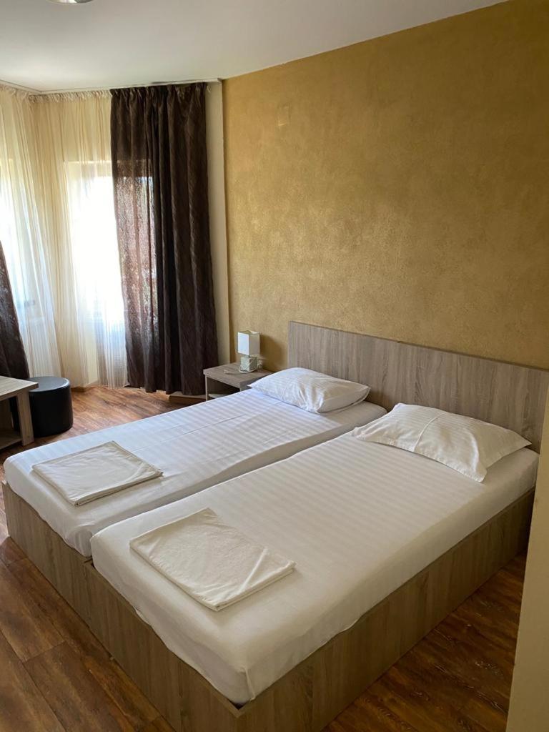 Pensiunea Casa Soarelui Simian Экстерьер фото