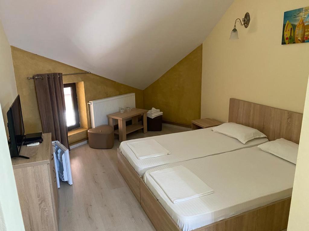 Pensiunea Casa Soarelui Simian Экстерьер фото