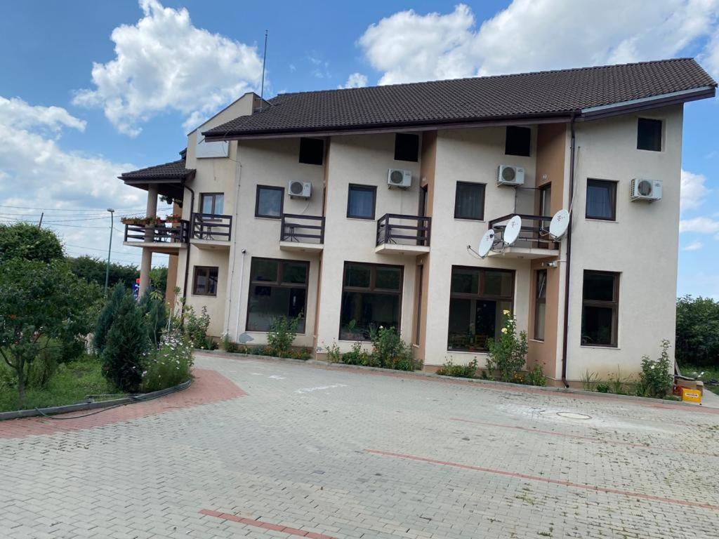 Pensiunea Casa Soarelui Simian Экстерьер фото