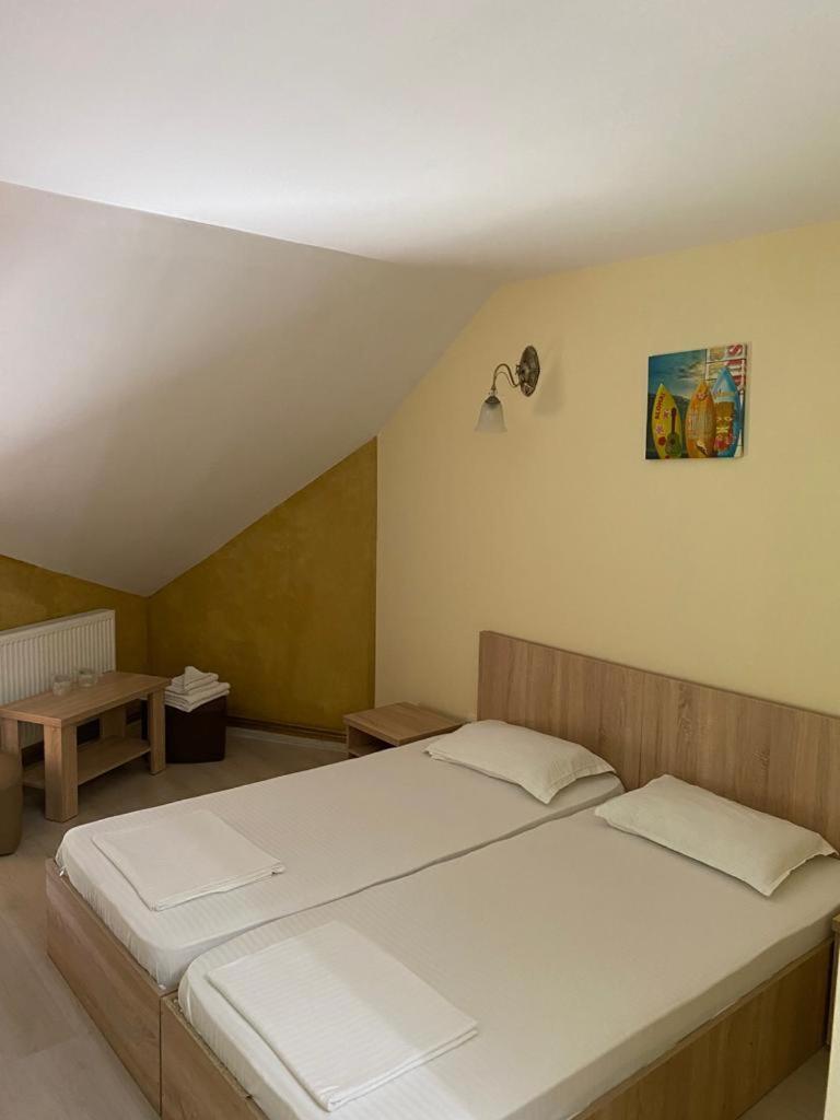 Pensiunea Casa Soarelui Simian Номер фото